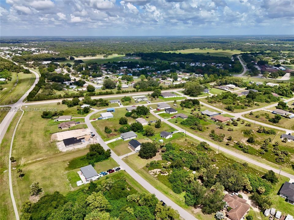 待售: $40,000 (0.23 acres)