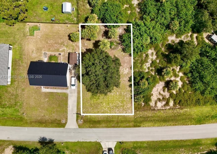 待售: $40,000 (0.23 acres)