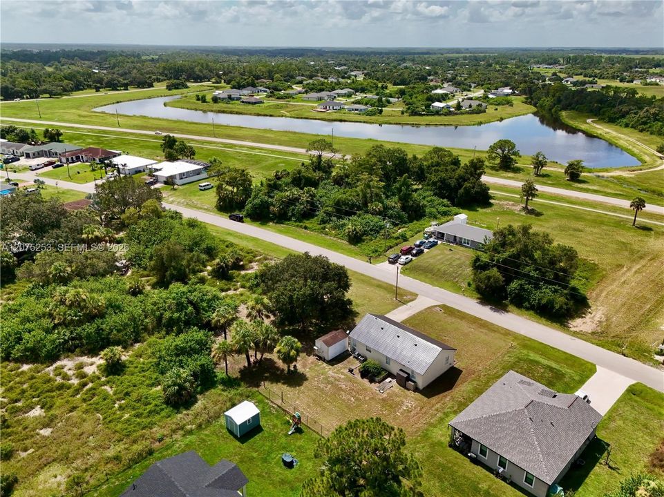待售: $40,000 (0.23 acres)