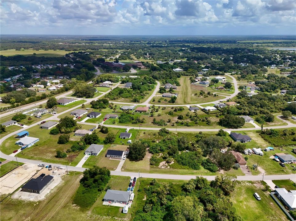 待售: $40,000 (0.23 acres)