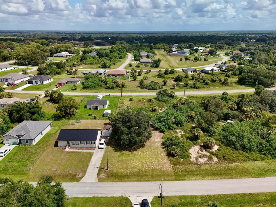 待售: $40,000 (0.23 acres)
