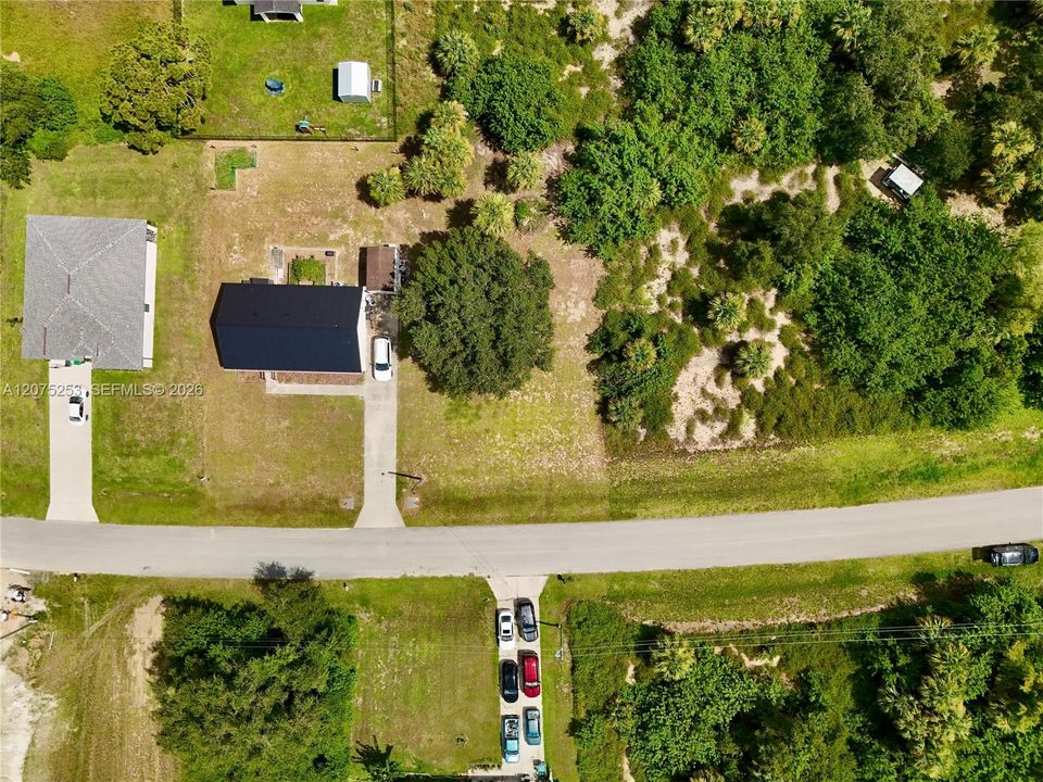 待售: $40,000 (0.23 acres)