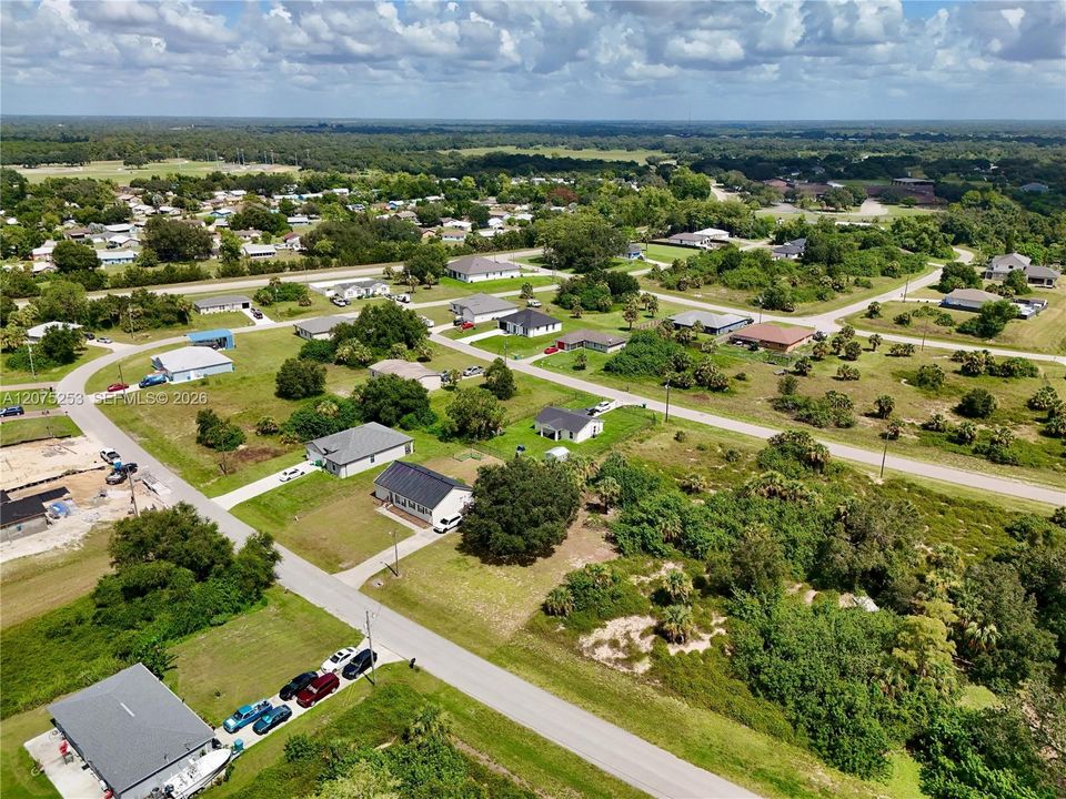 待售: $40,000 (0.23 acres)