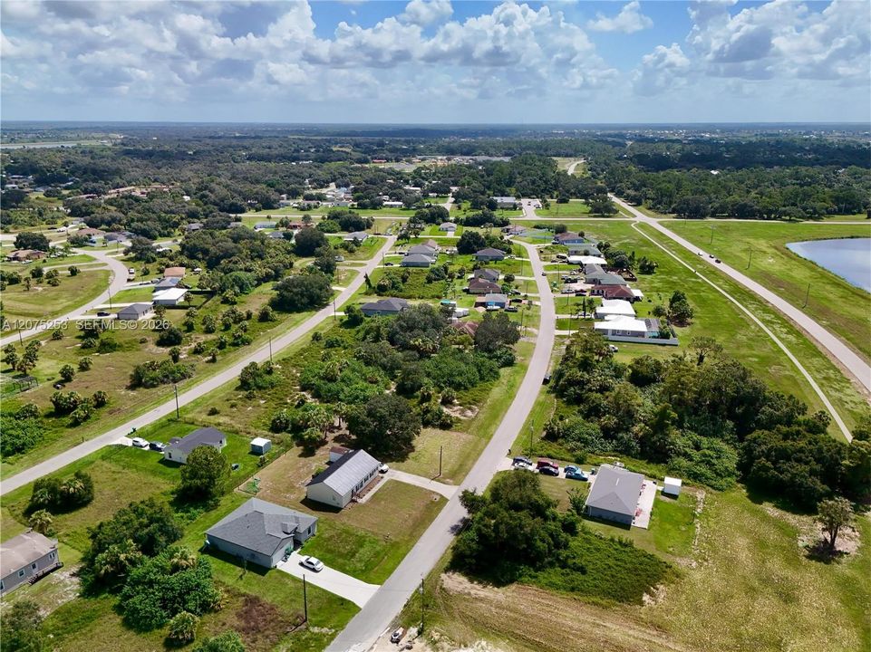 待售: $40,000 (0.23 acres)