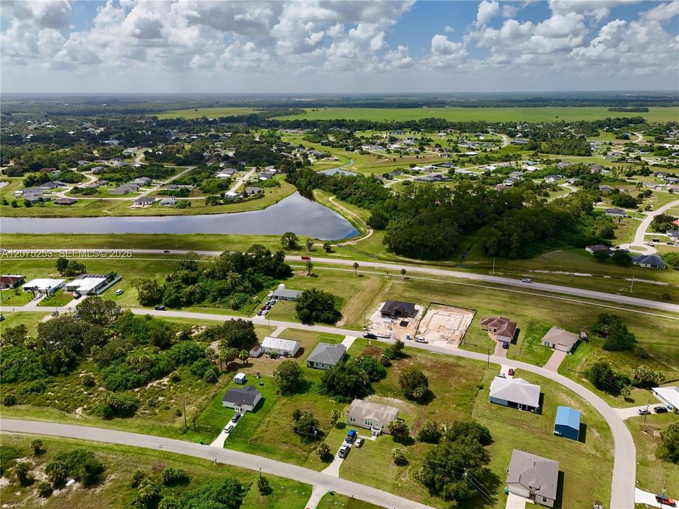 待售: $40,000 (0.23 acres)