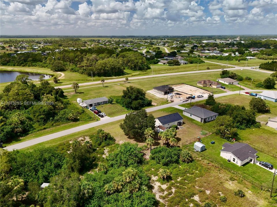 待售: $40,000 (0.23 acres)