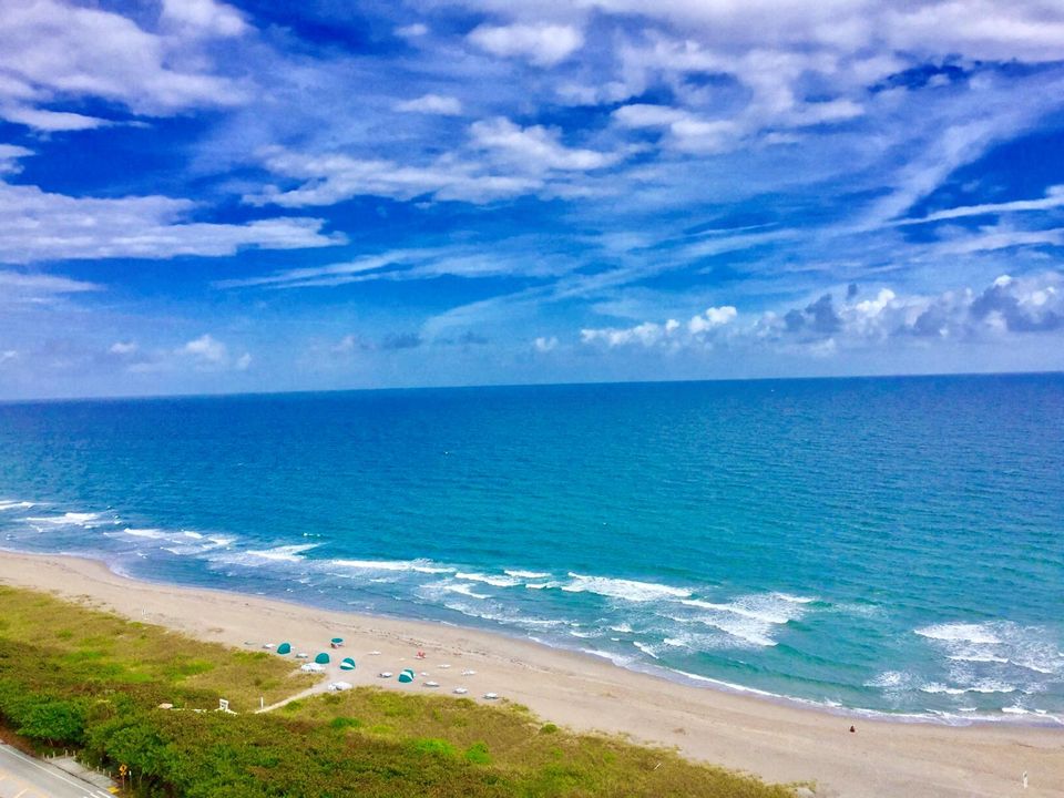 840 FT ATTENDED PRIVATE BEACHES