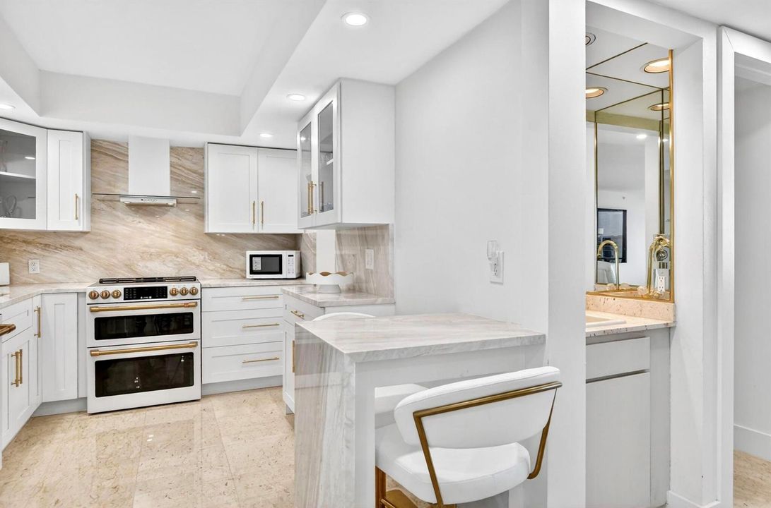 OPEN GOURMET KITCHEN