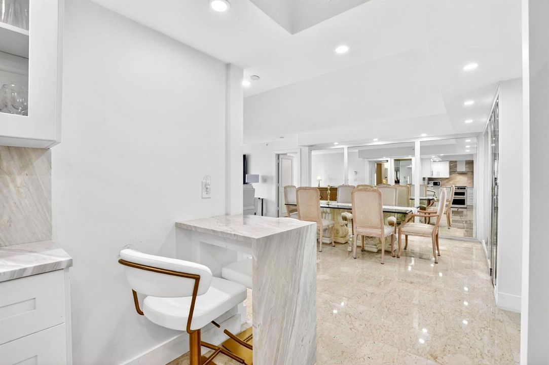 GOURMET KITCHEN