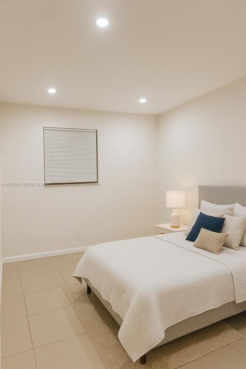 The unit is UNFURNISHED- This photo is VIRTUAL STAGED FOR VISUALIZATION