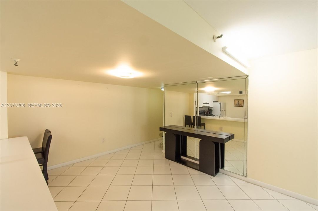 En Venta: $650,000 (2 camas, 2 baños, 1088 Pies cuadrados)