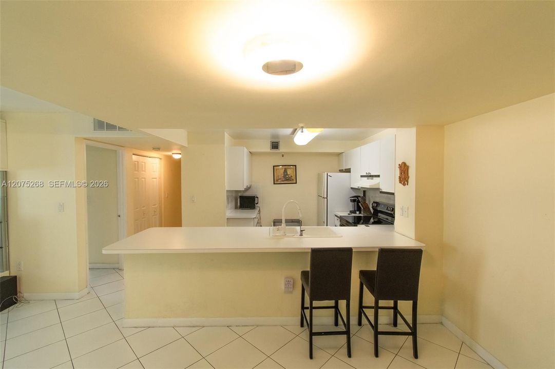 En Venta: $650,000 (2 camas, 2 baños, 1088 Pies cuadrados)