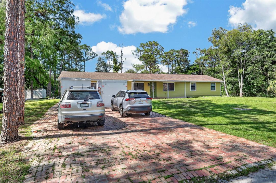 Denise Exterior 2