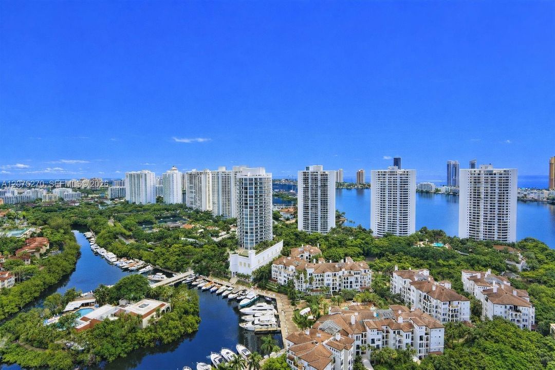 For Rent: $5,350 (2 beds, 2 baths, 1350 Square Feet)