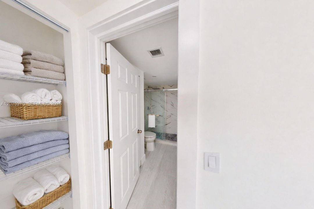 For Rent: $5,350 (2 beds, 2 baths, 1350 Square Feet)