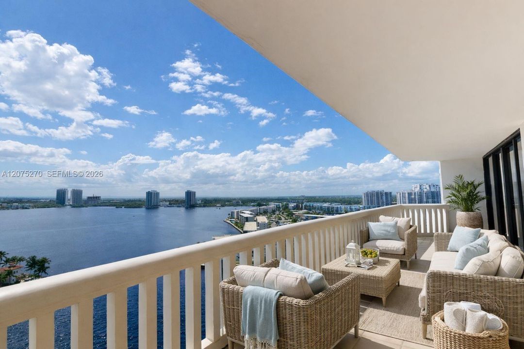 For Rent: $5,350 (2 beds, 2 baths, 1350 Square Feet)