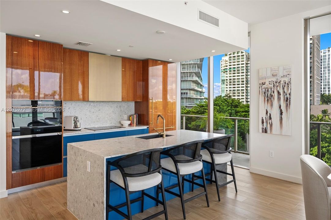 For Sale: $3,250,000 (3 beds, 3 baths, 1811 Square Feet)