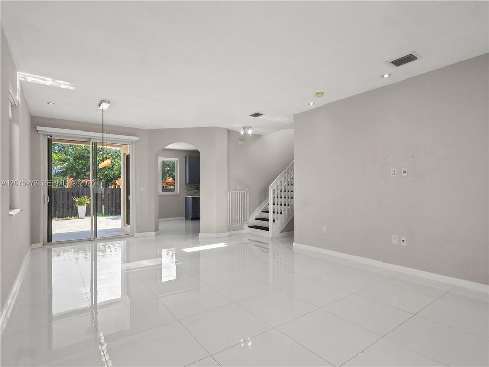 En Renta: $3,800 (3 camas, 2 baños, 1687 Pies cuadrados)