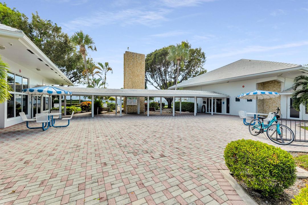 North Clubhouse (12)