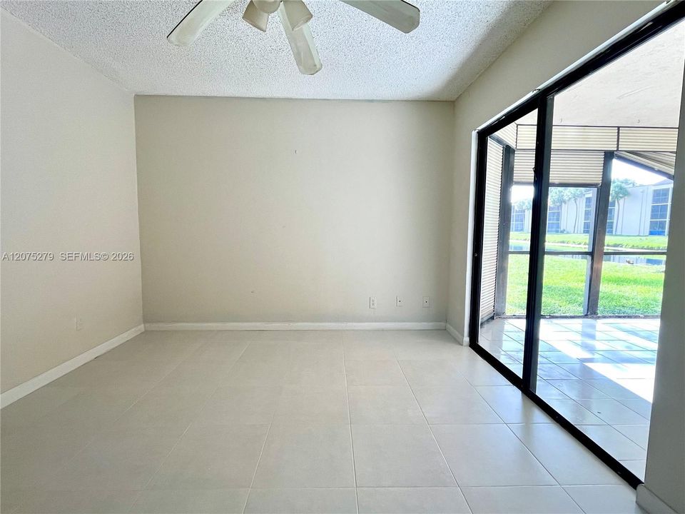 For Rent: $1,995 (2 beds, 2 baths, 820 Square Feet)