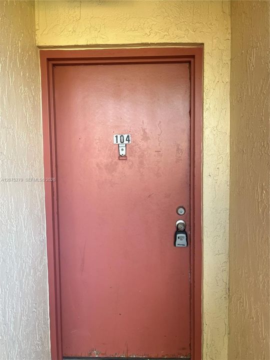 For Rent: $1,995 (2 beds, 2 baths, 820 Square Feet)