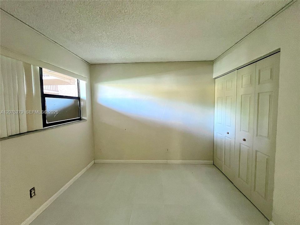 For Rent: $1,995 (2 beds, 2 baths, 820 Square Feet)