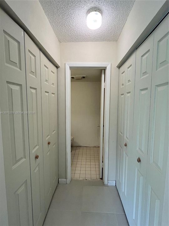 For Rent: $1,995 (2 beds, 2 baths, 820 Square Feet)