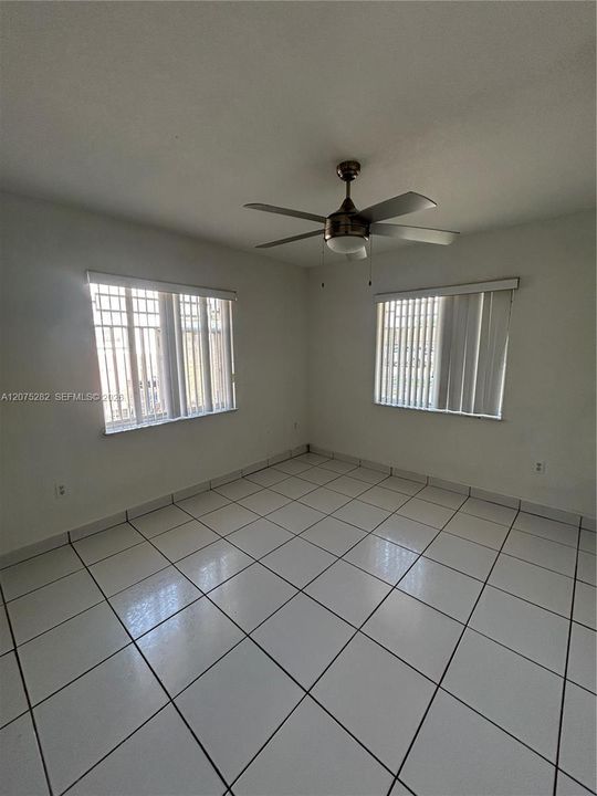 For Rent: $3,000 (3 beds, 2 baths, 1894 Square Feet)