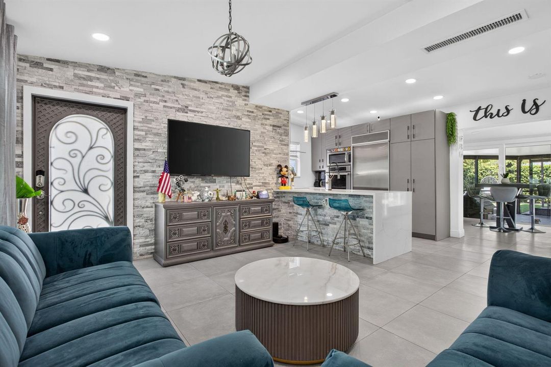 19-web-or-mls-4520-2557