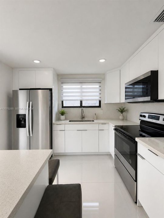 For Rent: $3,900 (3 beds, 2 baths, 1148 Square Feet)