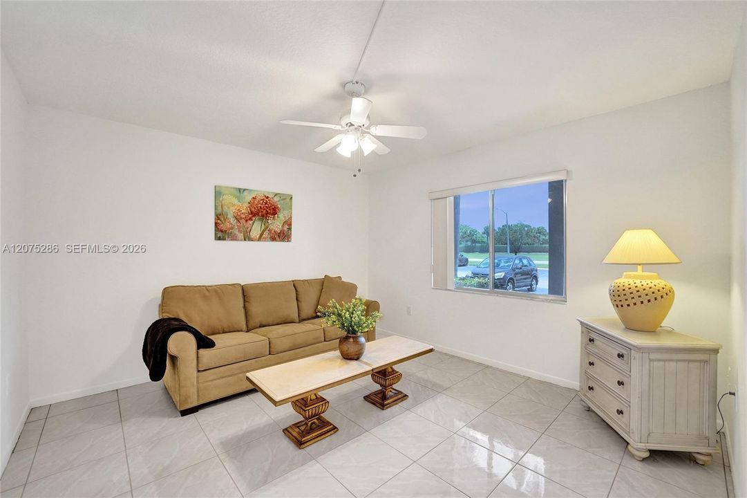 For Sale: $289,000 (2 beds, 2 baths, 1533 Square Feet)