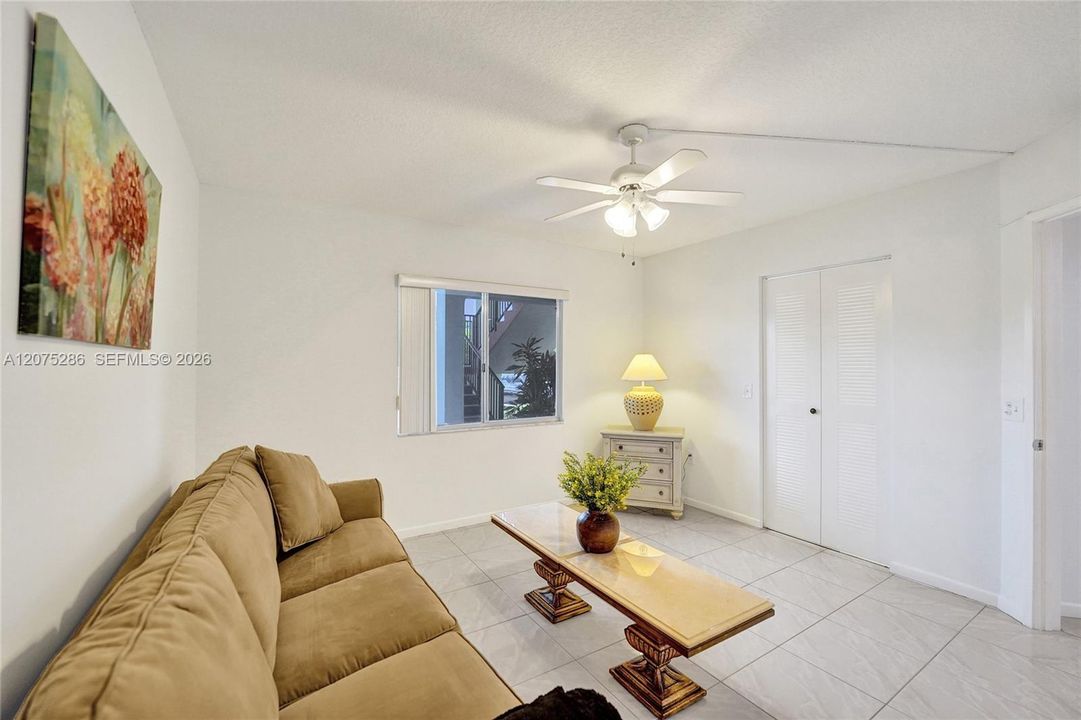 For Sale: $289,000 (2 beds, 2 baths, 1533 Square Feet)