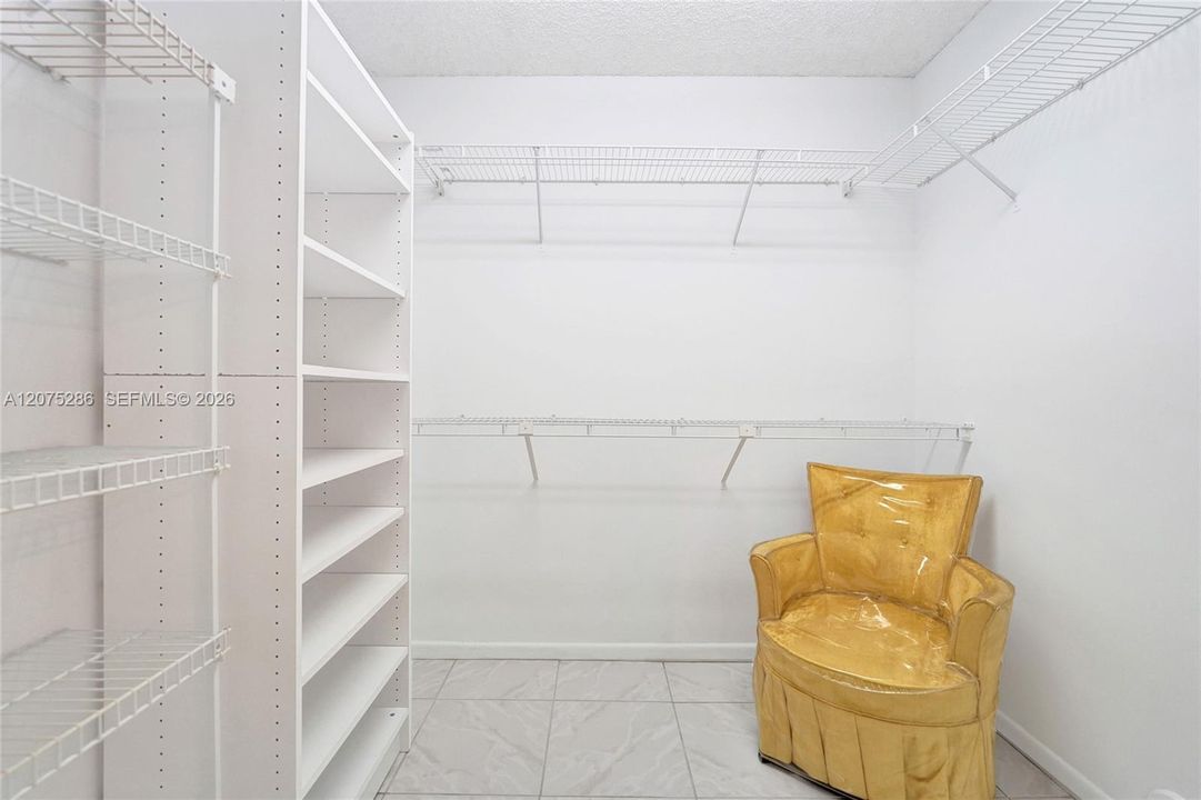 For Sale: $289,000 (2 beds, 2 baths, 1533 Square Feet)