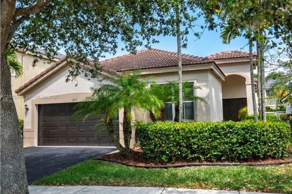 For Rent: $4,100 (3 beds, 2 baths, 1662 Square Feet)