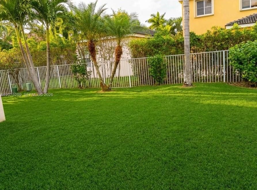 For Rent: $4,100 (3 beds, 2 baths, 1662 Square Feet)