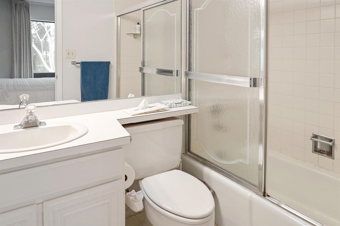 Master bathrroom