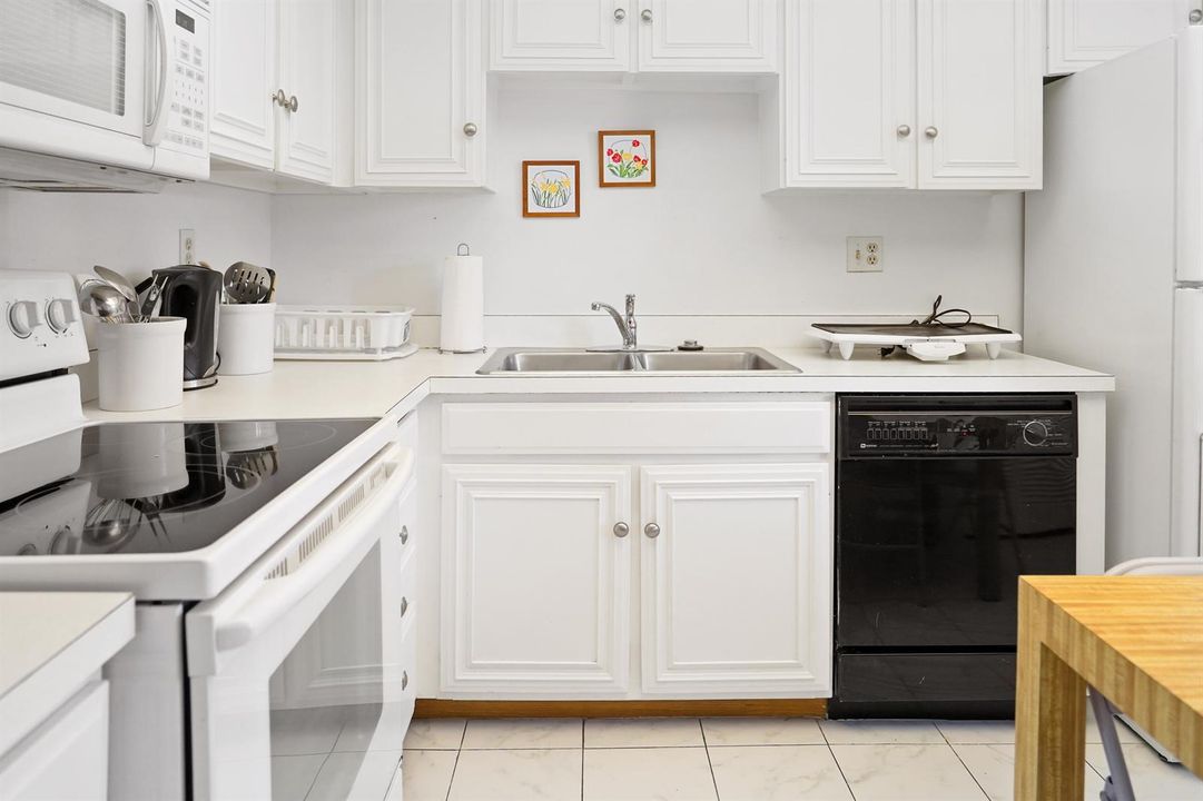 Kitchen 2