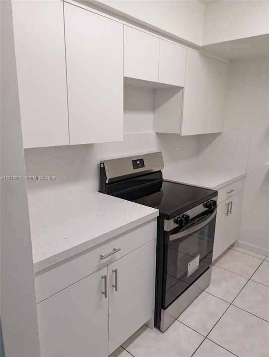 В аренду: $1,750 (1 спален, 1 ванн, 994 Квадратных фут)