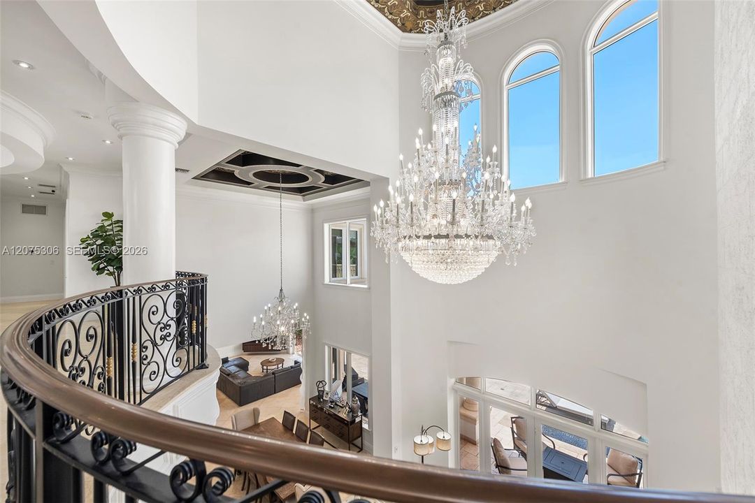 For Sale: $6,799,000 (5 beds, 6 baths, 5242 Square Feet)