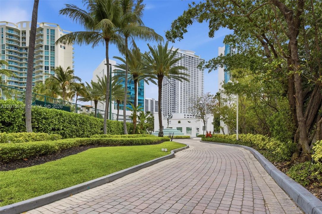 For Rent: $9,990 (3 beds, 3 baths, 2340 Square Feet)