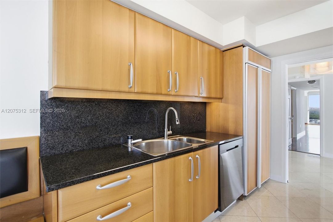 For Rent: $9,990 (3 beds, 3 baths, 2340 Square Feet)