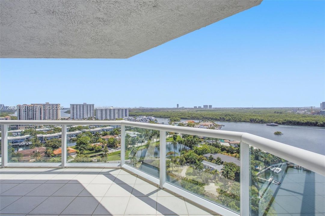 For Rent: $9,990 (3 beds, 3 baths, 2340 Square Feet)