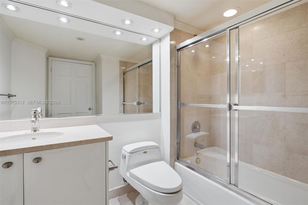 For Rent: $9,990 (3 beds, 3 baths, 2340 Square Feet)