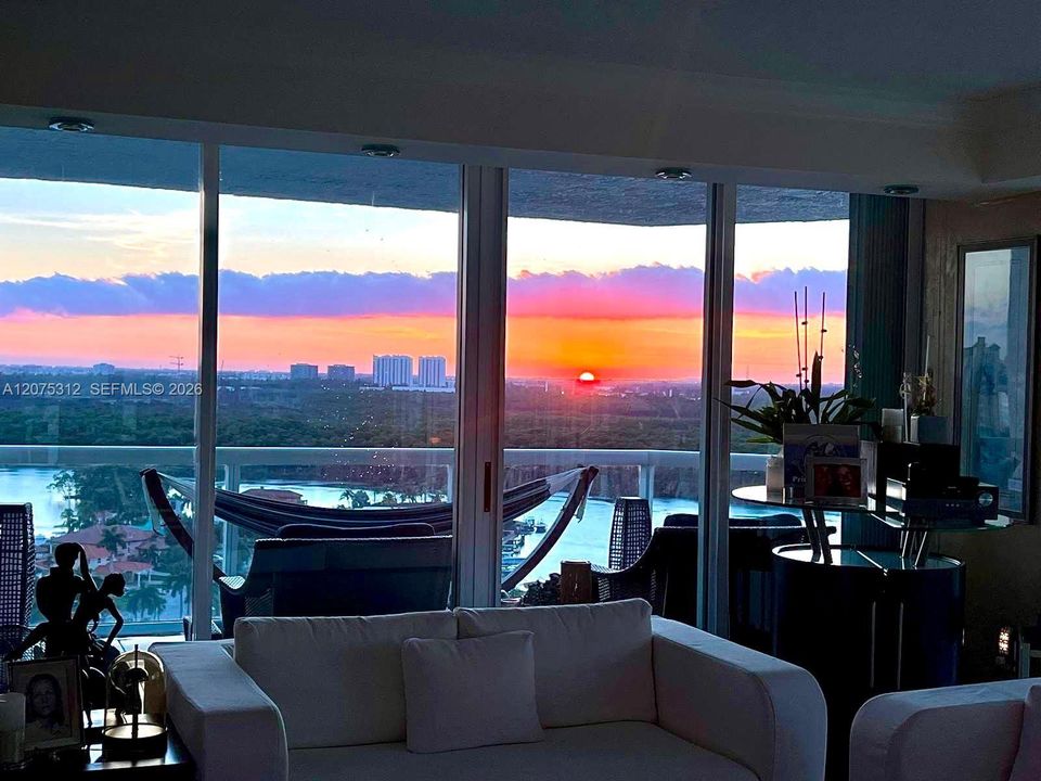 For Rent: $9,990 (3 beds, 3 baths, 2340 Square Feet)