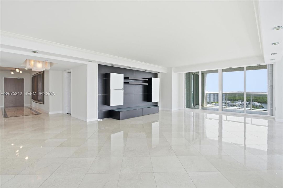For Rent: $9,990 (3 beds, 3 baths, 2340 Square Feet)