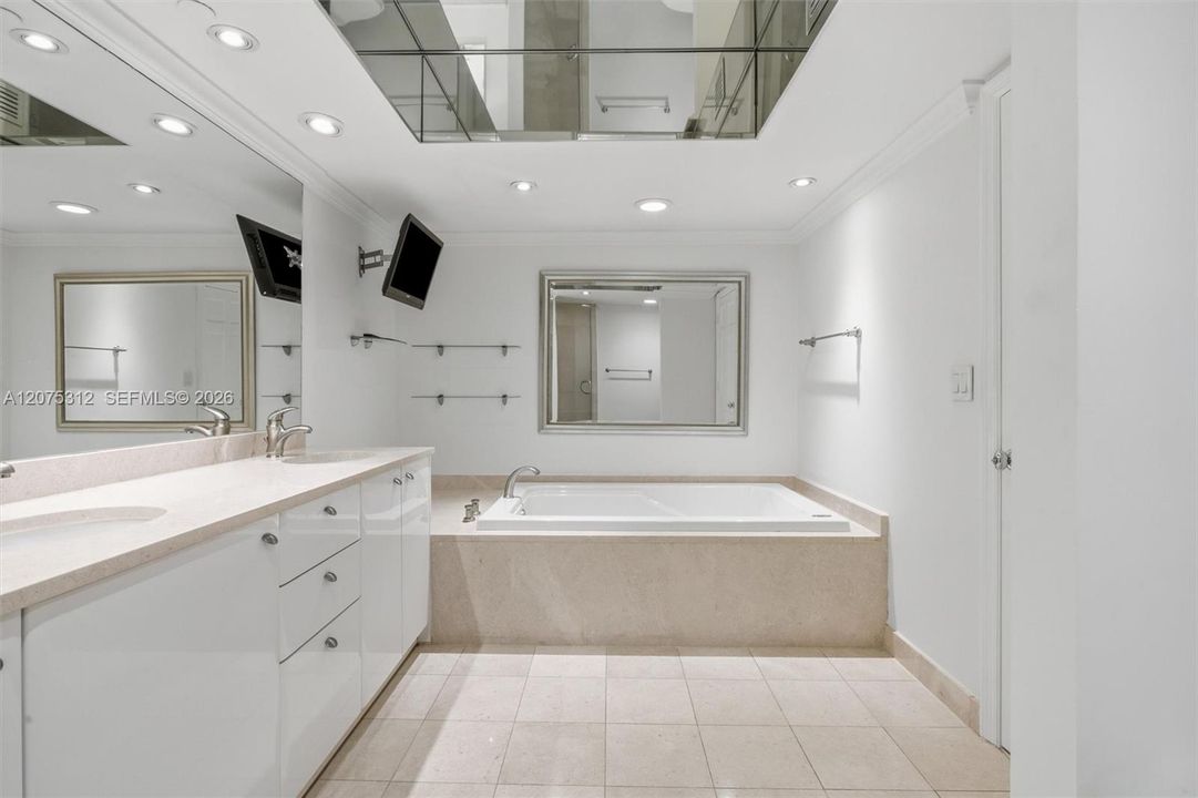 For Rent: $9,990 (3 beds, 3 baths, 2340 Square Feet)