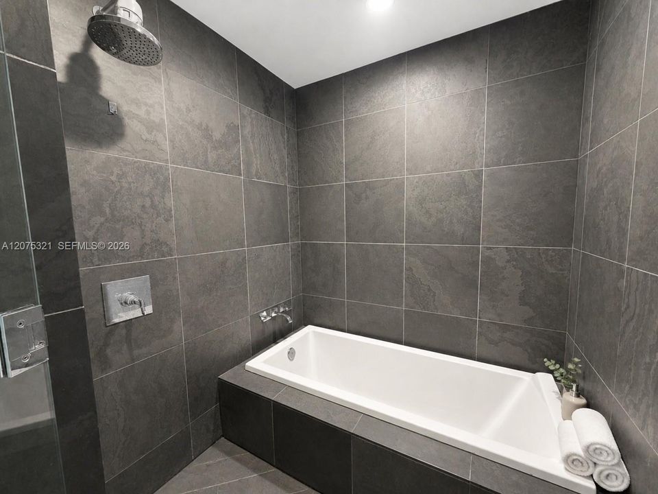 For Rent: $7,650 (2 beds, 2 baths, 1579 Square Feet)