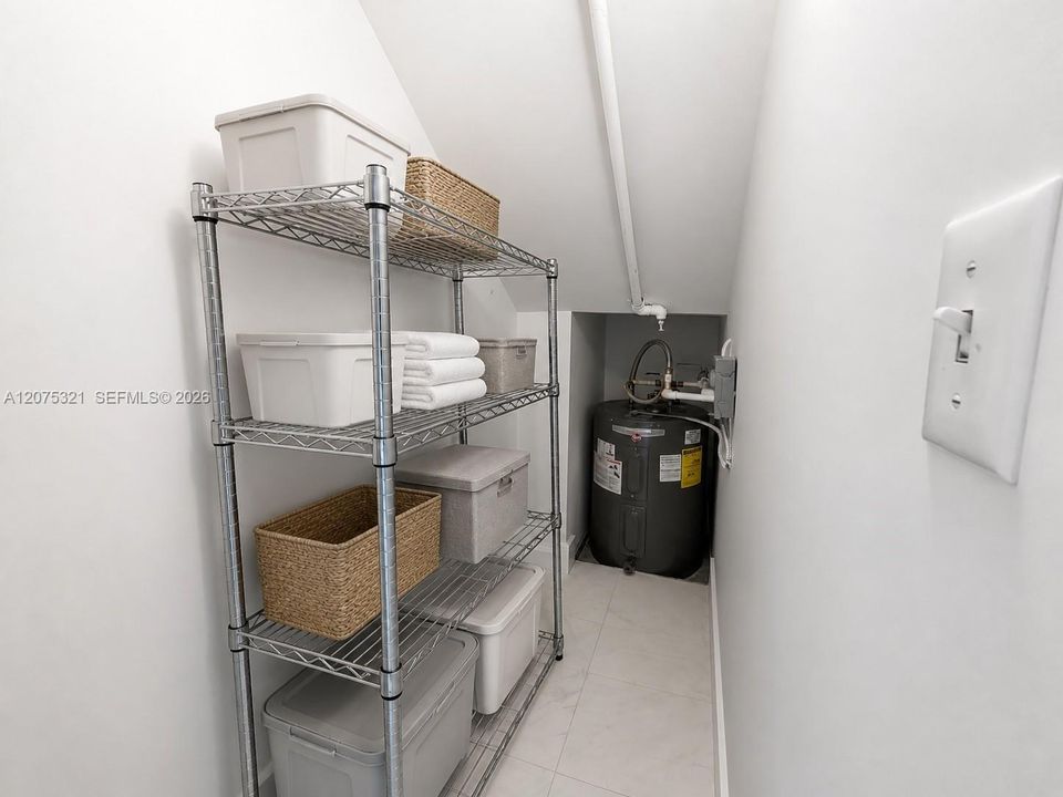 For Rent: $7,650 (2 beds, 2 baths, 1579 Square Feet)