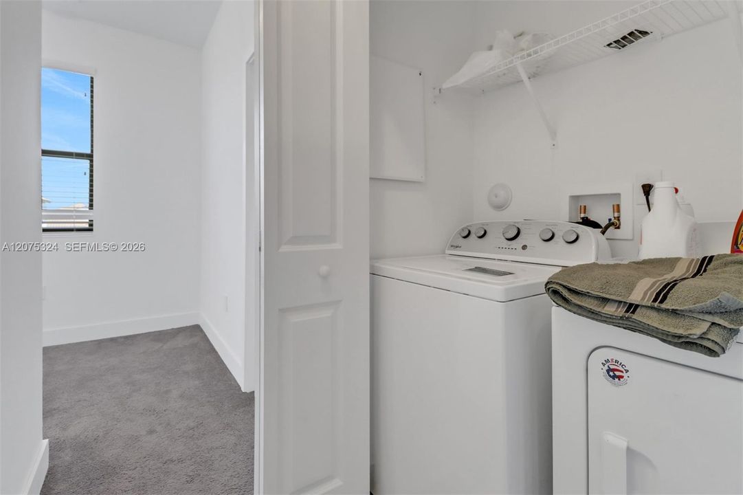 For Rent: $2,200 (3 beds, 2 baths, 1788 Square Feet)
