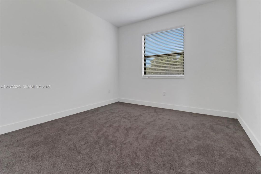 For Rent: $2,200 (3 beds, 2 baths, 1788 Square Feet)
